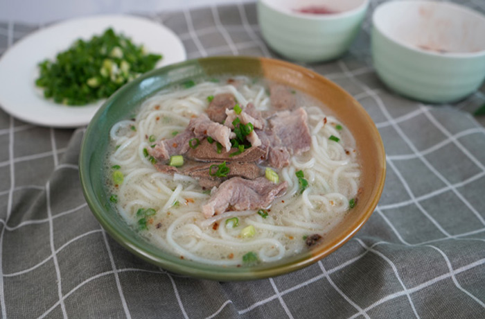 安顺原味汤粉王培训